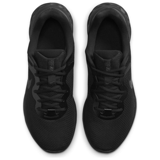 Nike Revolution 6